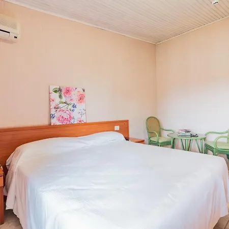Giada Hotel 3*
