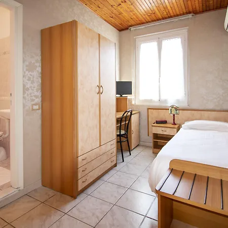 Giada 3* Marina di Massa