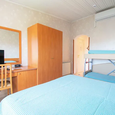 Szálloda Giada Marina di Massa