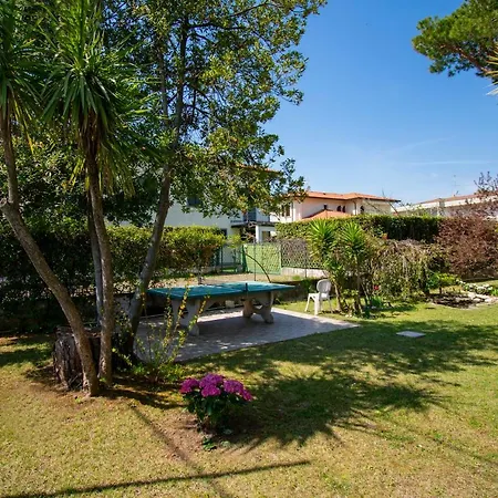 Giada 3* Marina di Massa